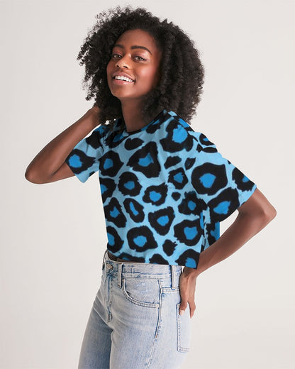Blue leopard kente Women's Lounge Cropped Tee